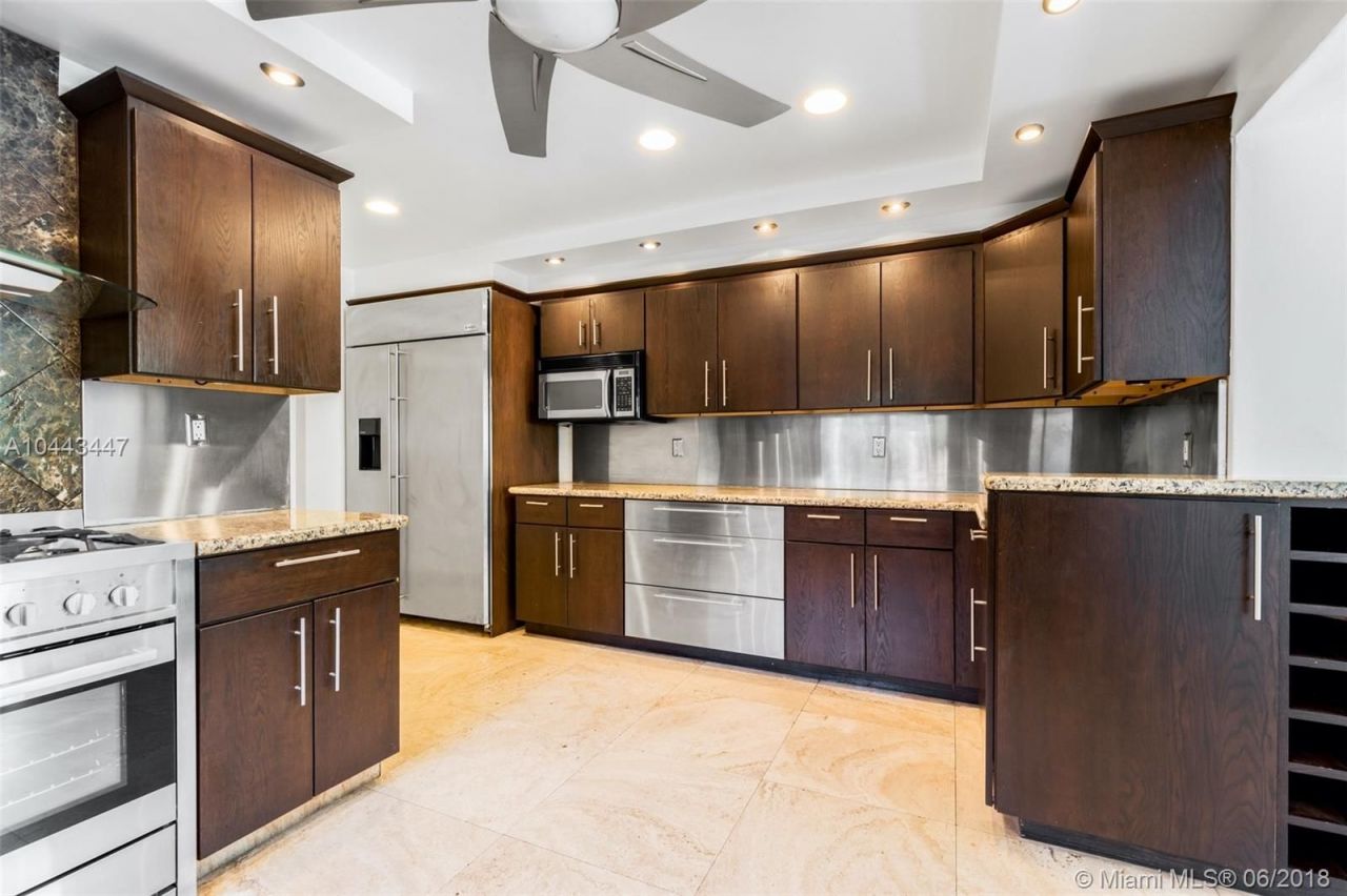 Maison à Miami, États-Unis, 330 m² - image 4