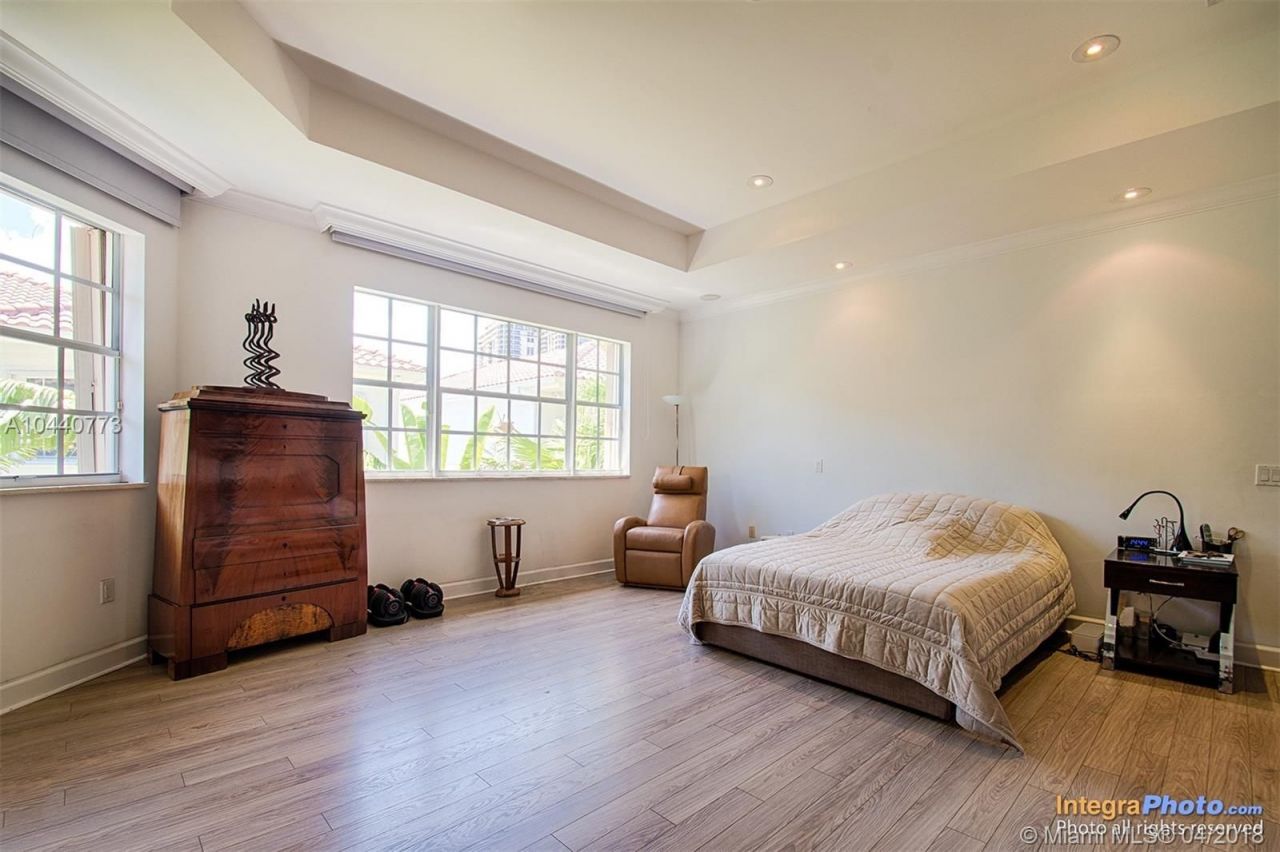 House in Miami, USA, 400 m² - picture 7