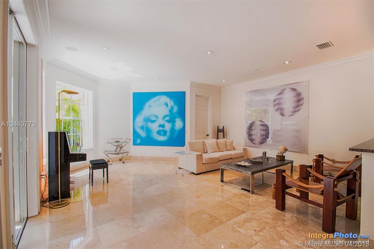 House in Miami, USA, 400 m² - picture 12