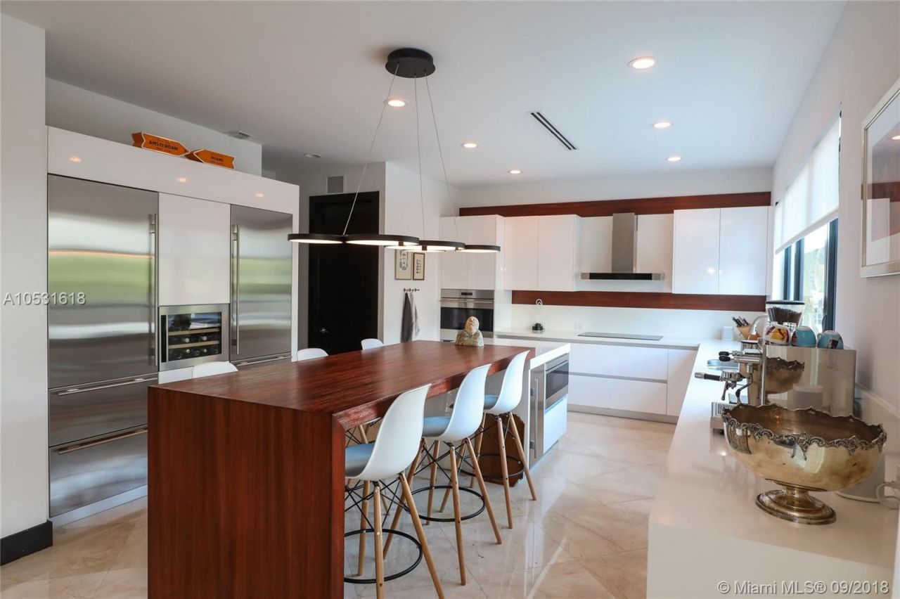 Casa a Miami, USA, 340 m² - foto 6