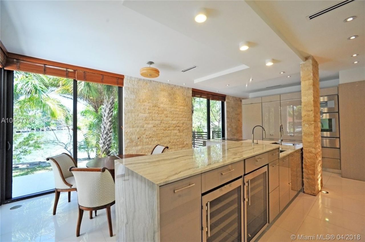 Haus in Miami, USA, 320 m² - Foto 3