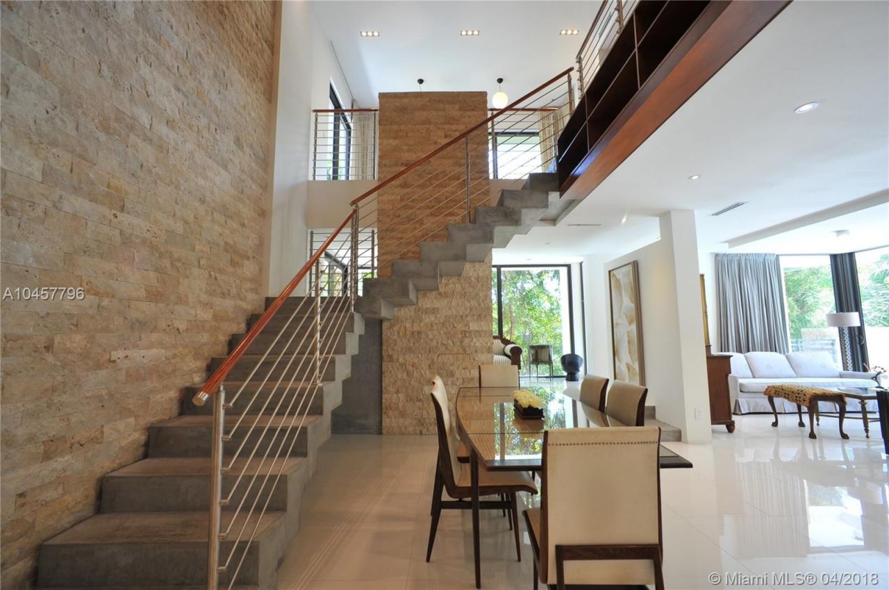 Haus in Miami, USA, 320 m² - Foto 2