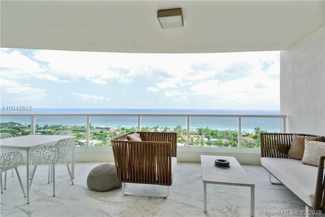 Penthouse in Miami, USA, 600 m² - picture 1