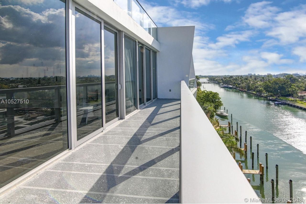 Penthouse à Miami, États-Unis, 370 m² - image 1