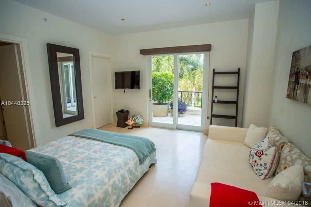 Ático en Miami, Estados Unidos, 270 m² - imagen 9