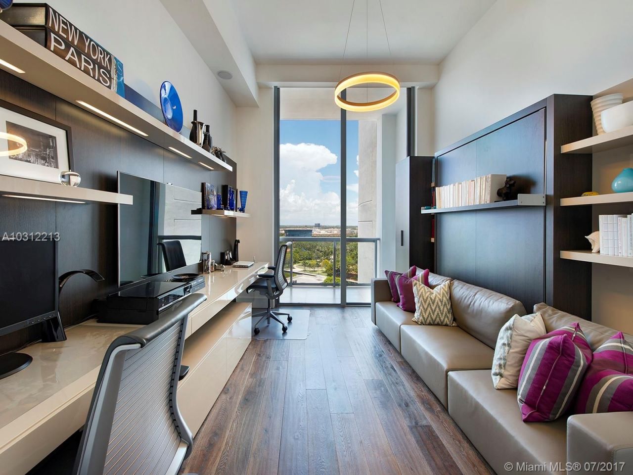 Penthouse in Miami, USA, 290 m² - picture 8