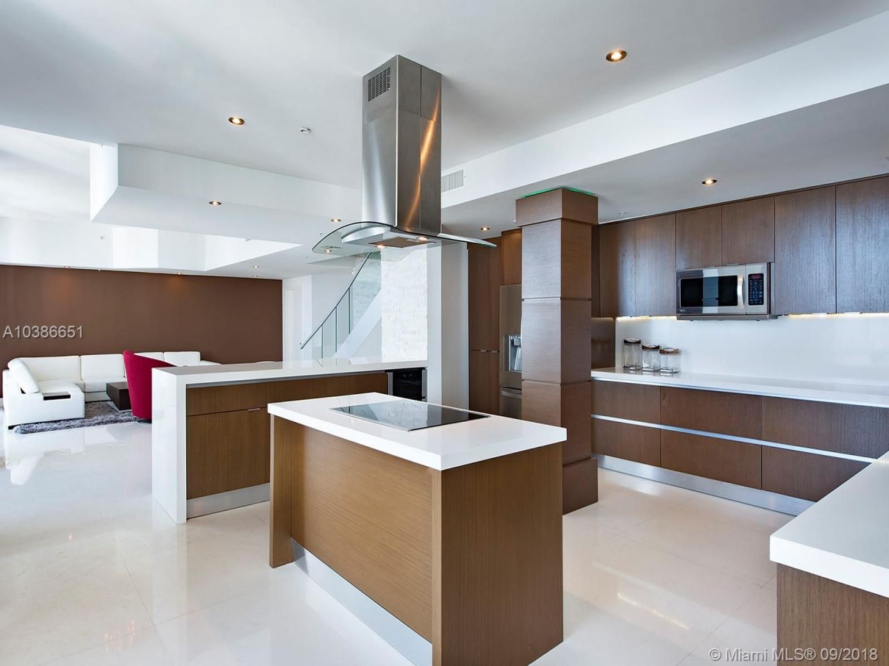 Ático en Miami, Estados Unidos, 300 m² - imagen 4