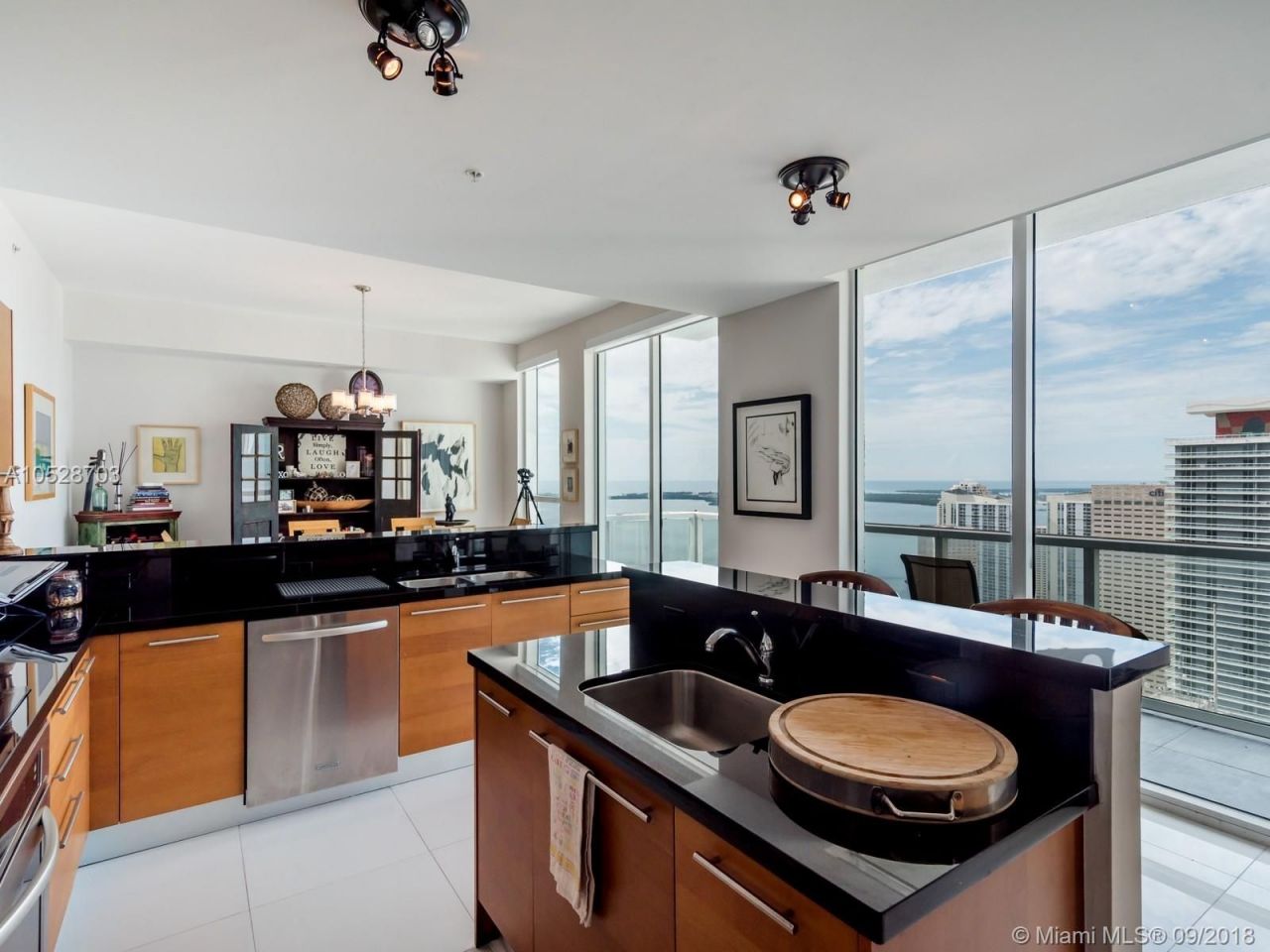 Penthouse à Miami, États-Unis, 300 m² - image 9