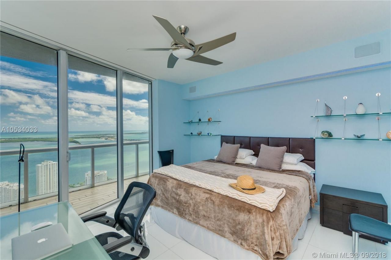 Penthouse in Miami, USA, 190 m² - picture 7