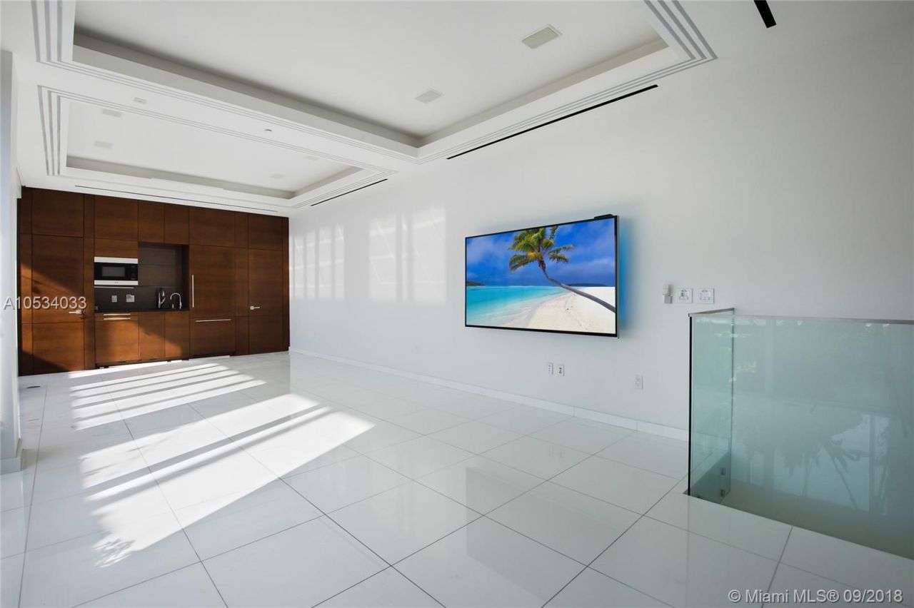Penthouse in Miami, USA, 190 m² - picture 12