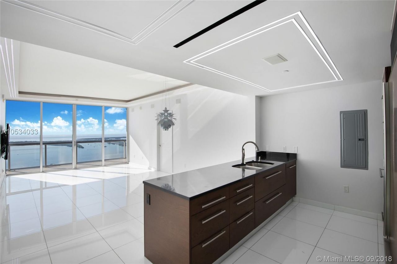 Penthouse in Miami, USA, 190 m² - picture 4