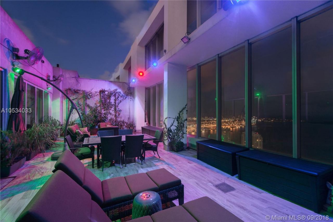 Penthouse in Miami, USA, 190 m² - picture 6