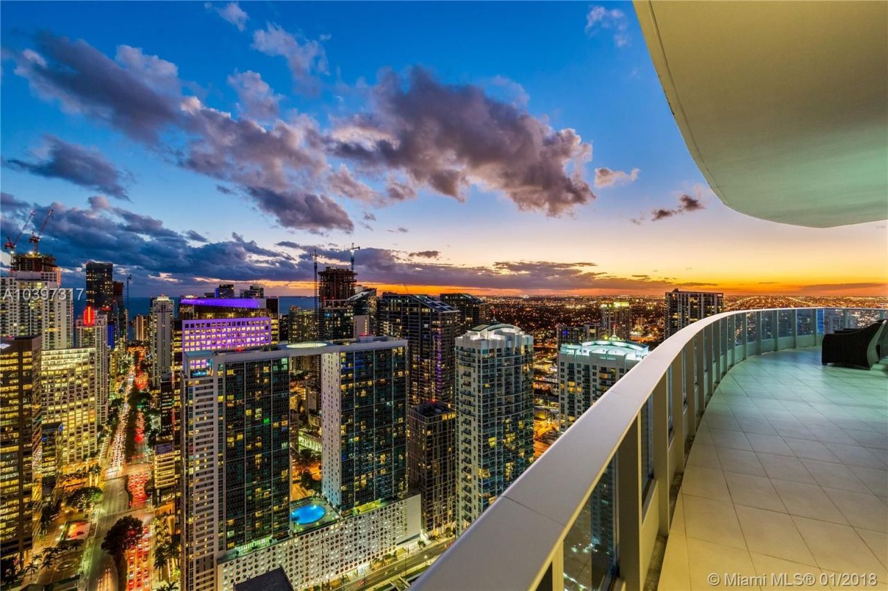 Penthouse à Miami, États-Unis, 330 m² - image 2
