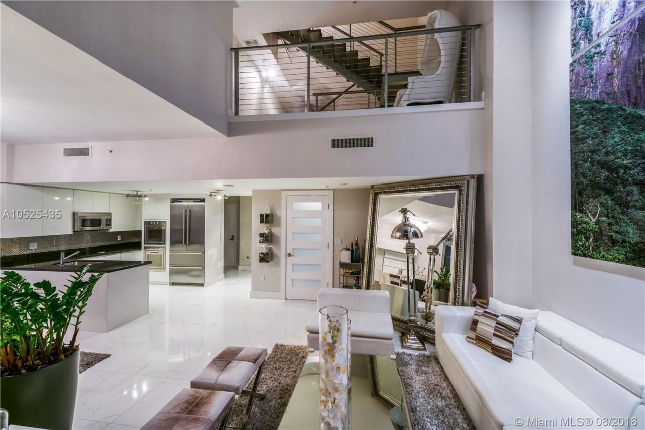 Ático en Miami, Estados Unidos, 230 m² - imagen 3