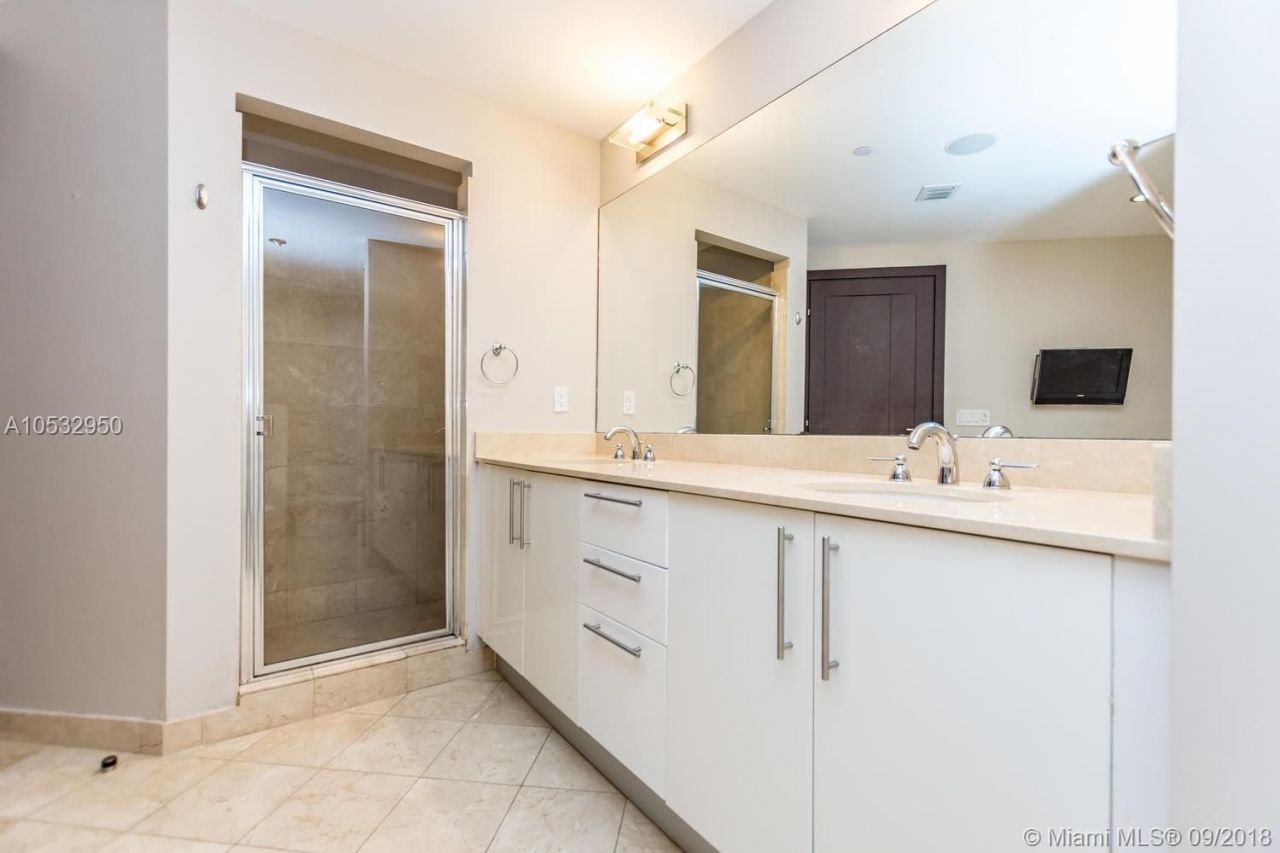 Appartement à Miami, États-Unis, 220 m² - image 9