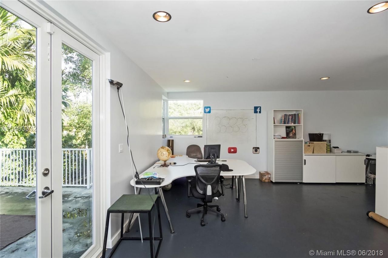 House in Miami, USA, 200 m² - picture 10