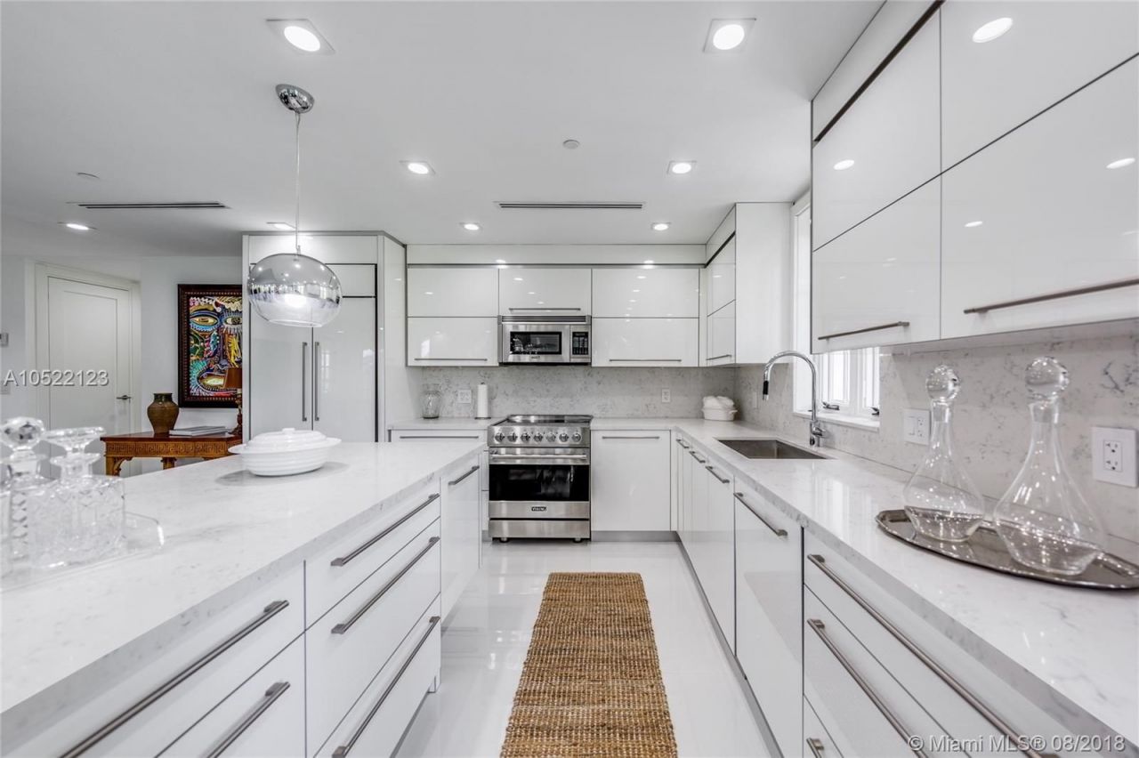 Piso en Miami, Estados Unidos, 140 m² - imagen 12