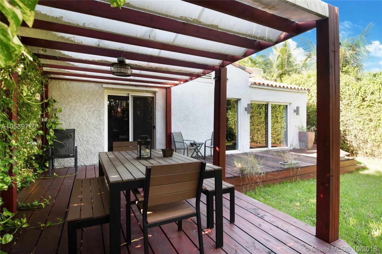 Casa en Miami, Estados Unidos, 200 m² - imagen 3