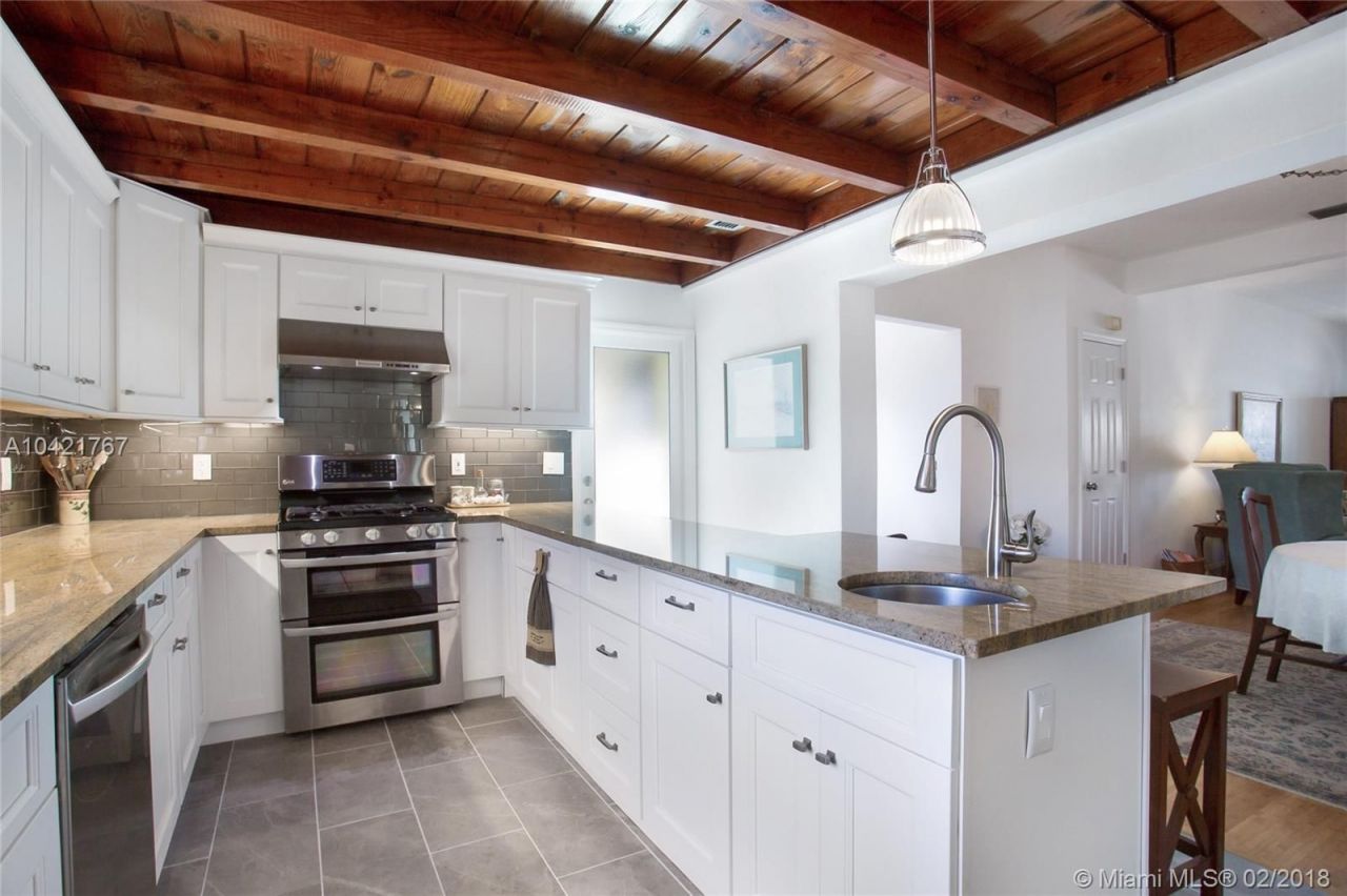 Casa a Miami, USA, 160 m² - foto 2