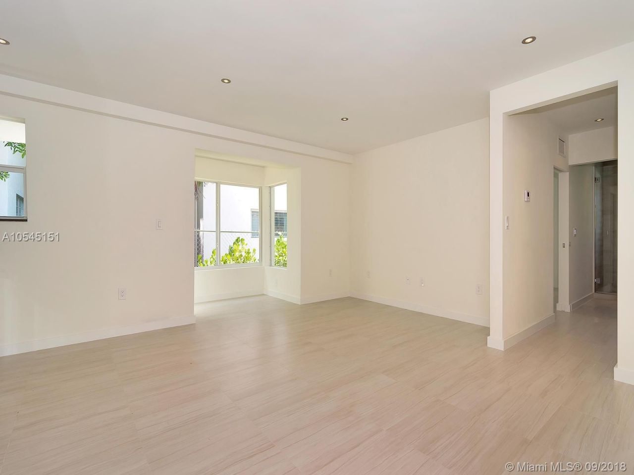 House in Miami, USA, 240 m² - picture 10