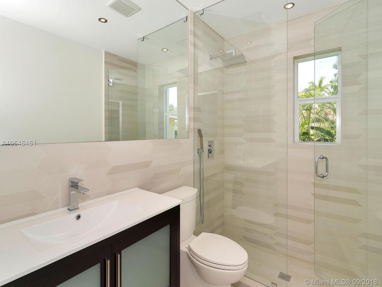 House in Miami, USA, 240 m² - picture 14