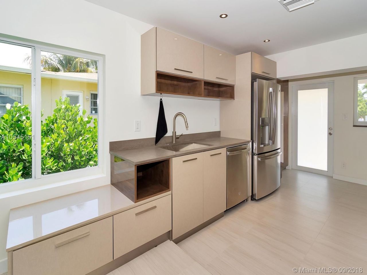 House in Miami, USA, 240 m² - picture 15