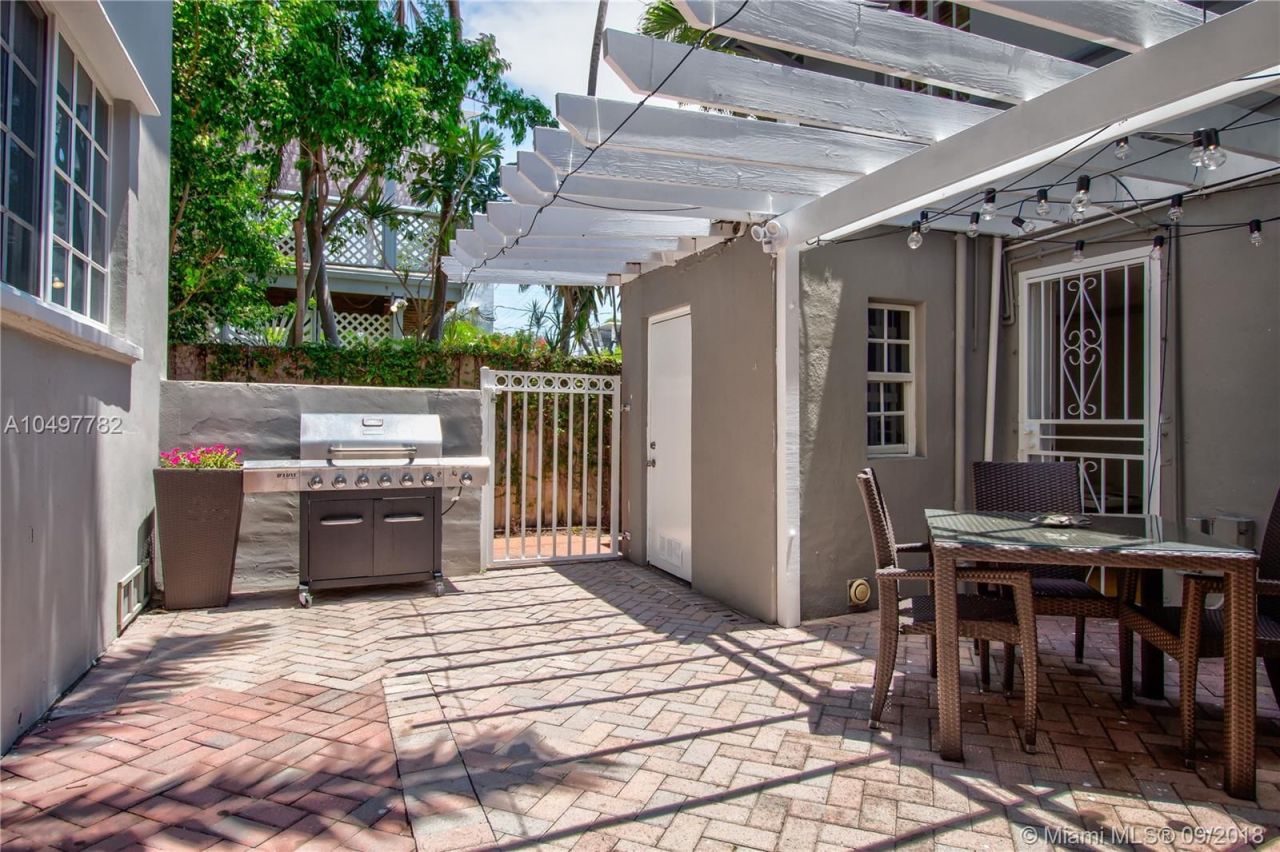 Casa en Miami, Estados Unidos, 180 m² - imagen 2