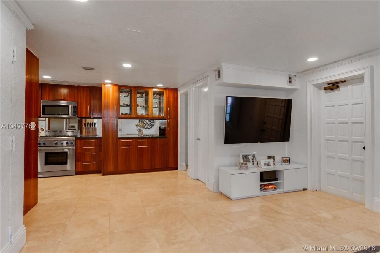 Casa en Miami, Estados Unidos, 180 m² - imagen 14