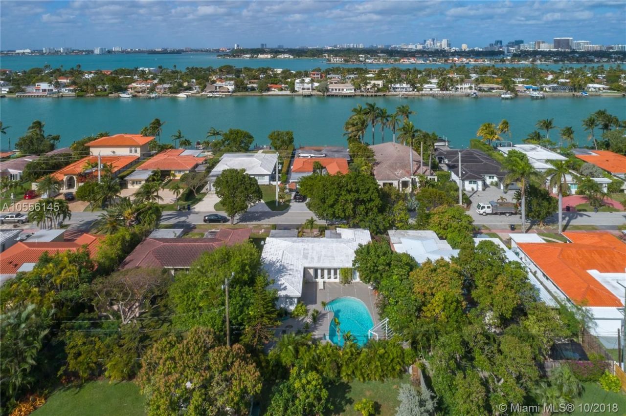 Casa en Miami, Estados Unidos, 190 m² - imagen 2