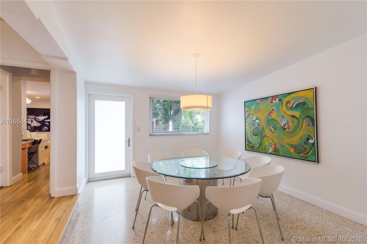 House in Miami, USA, 210 m² - picture 9