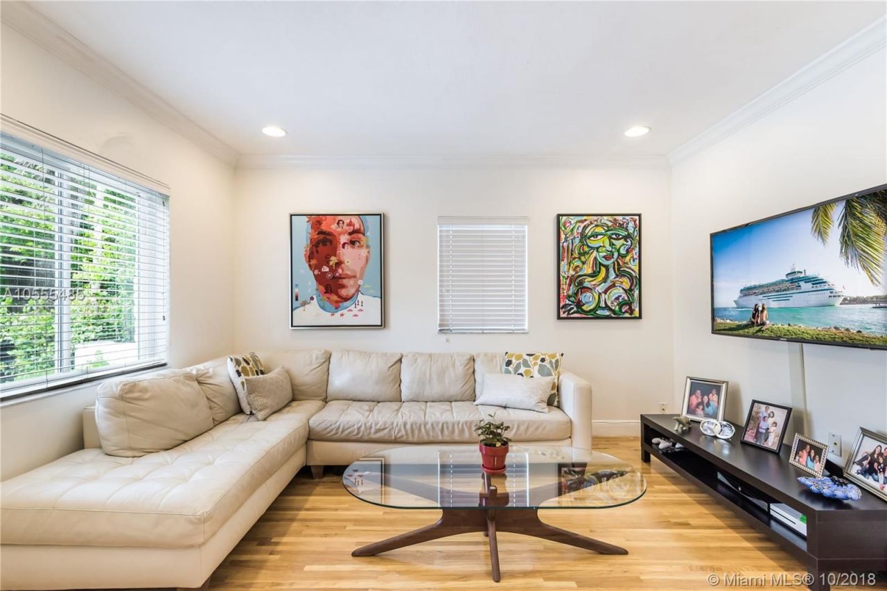 House in Miami, USA, 210 m² - picture 3