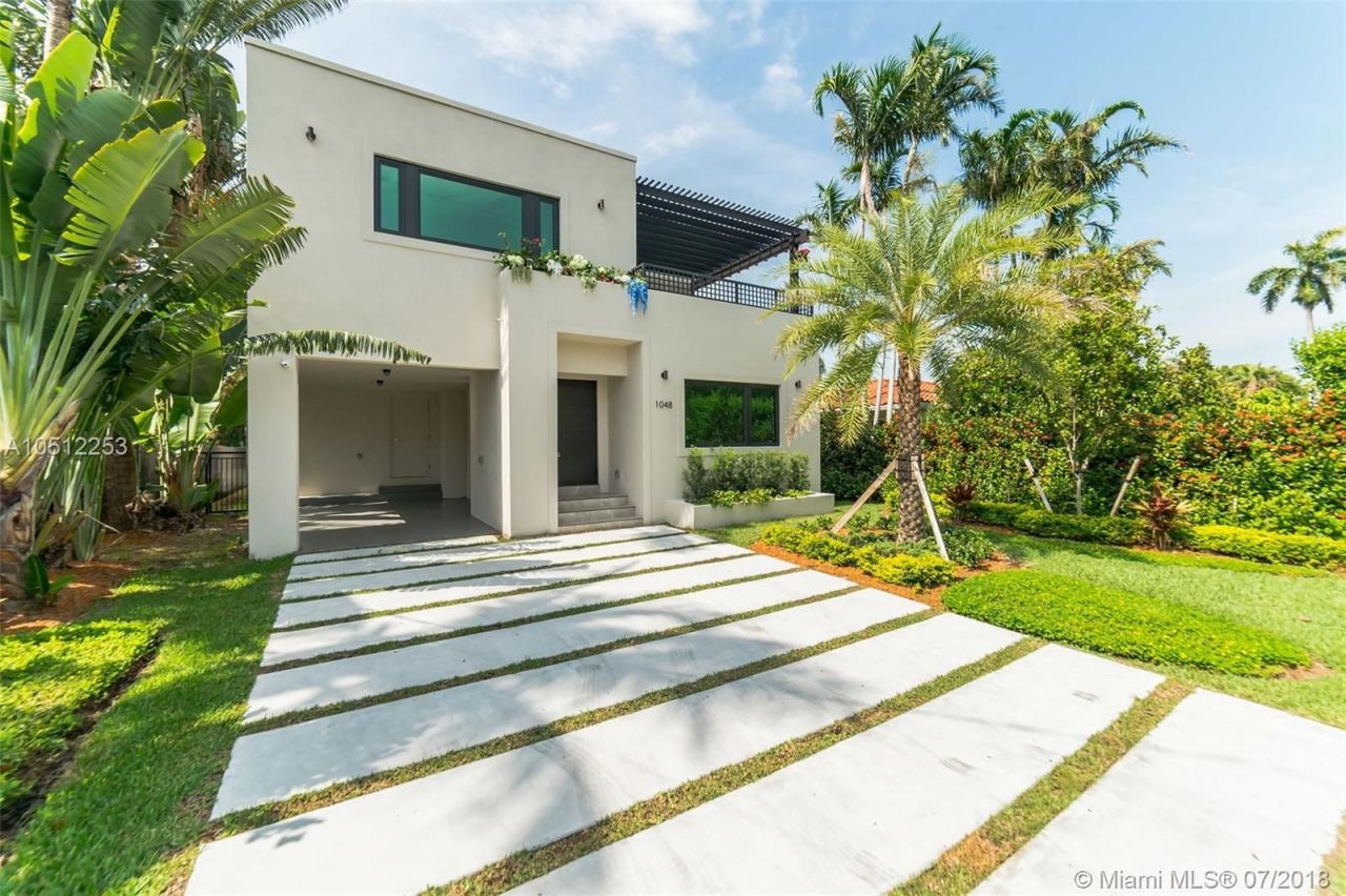 Villa in Miami, USA, 250 m² - Foto 1