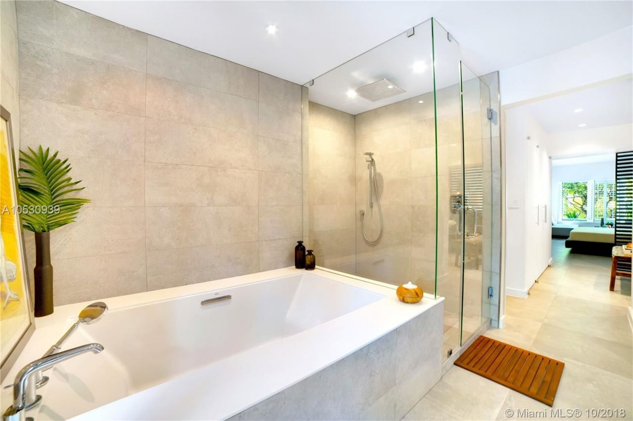 Villa à Miami, États-Unis, 280 m² - image 8