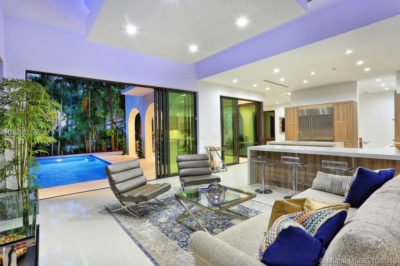 Villa en Miami, Estados Unidos, 380 m² - imagen 10