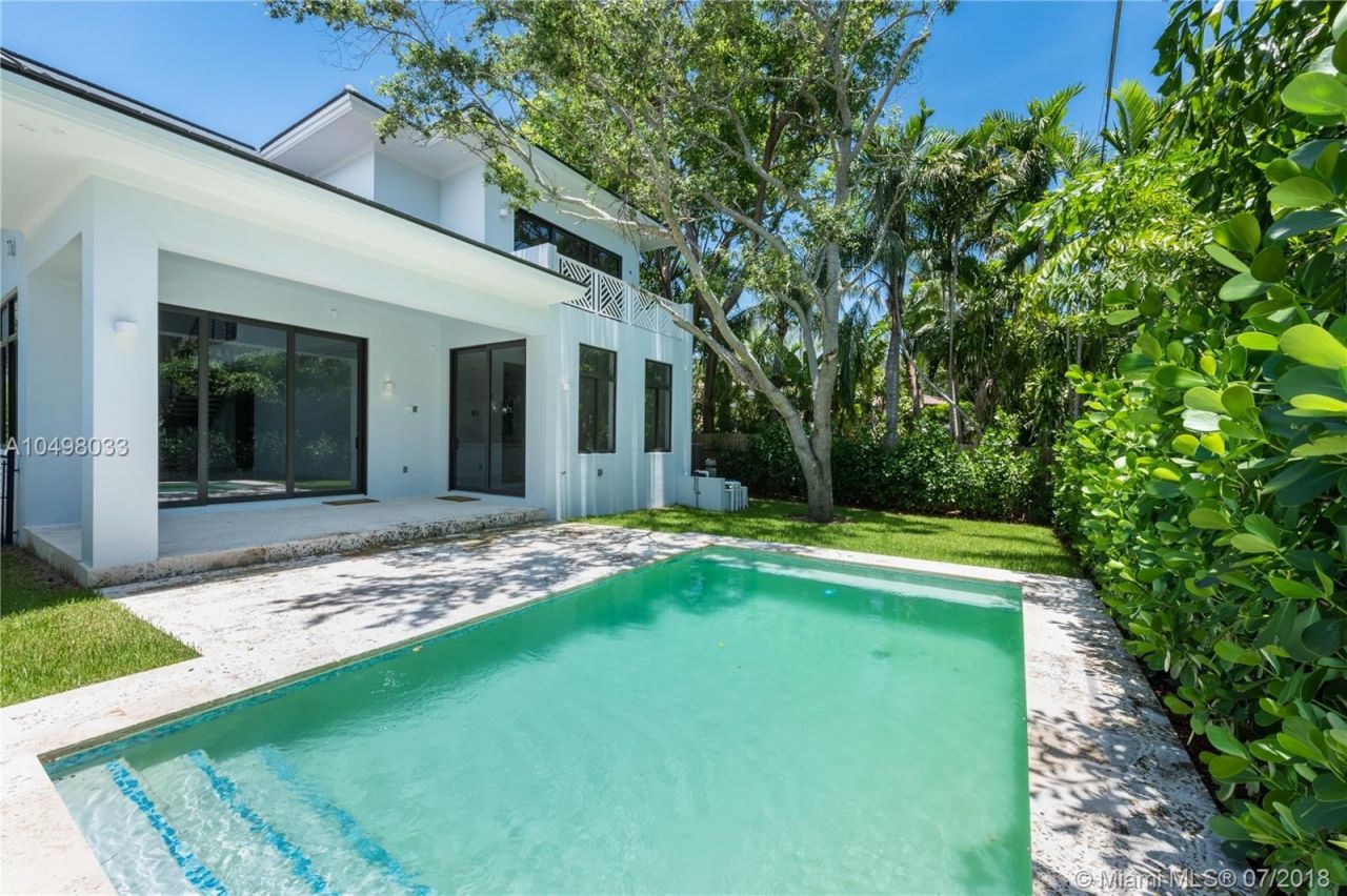 Villa in Miami, USA, 330 m² - Foto 1