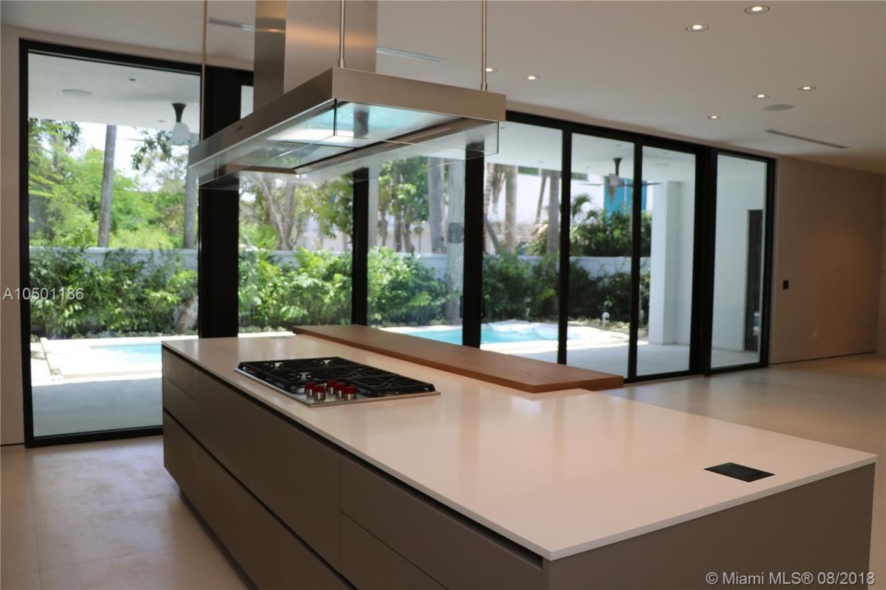 Villa à Miami, États-Unis, 340 m² - image 4