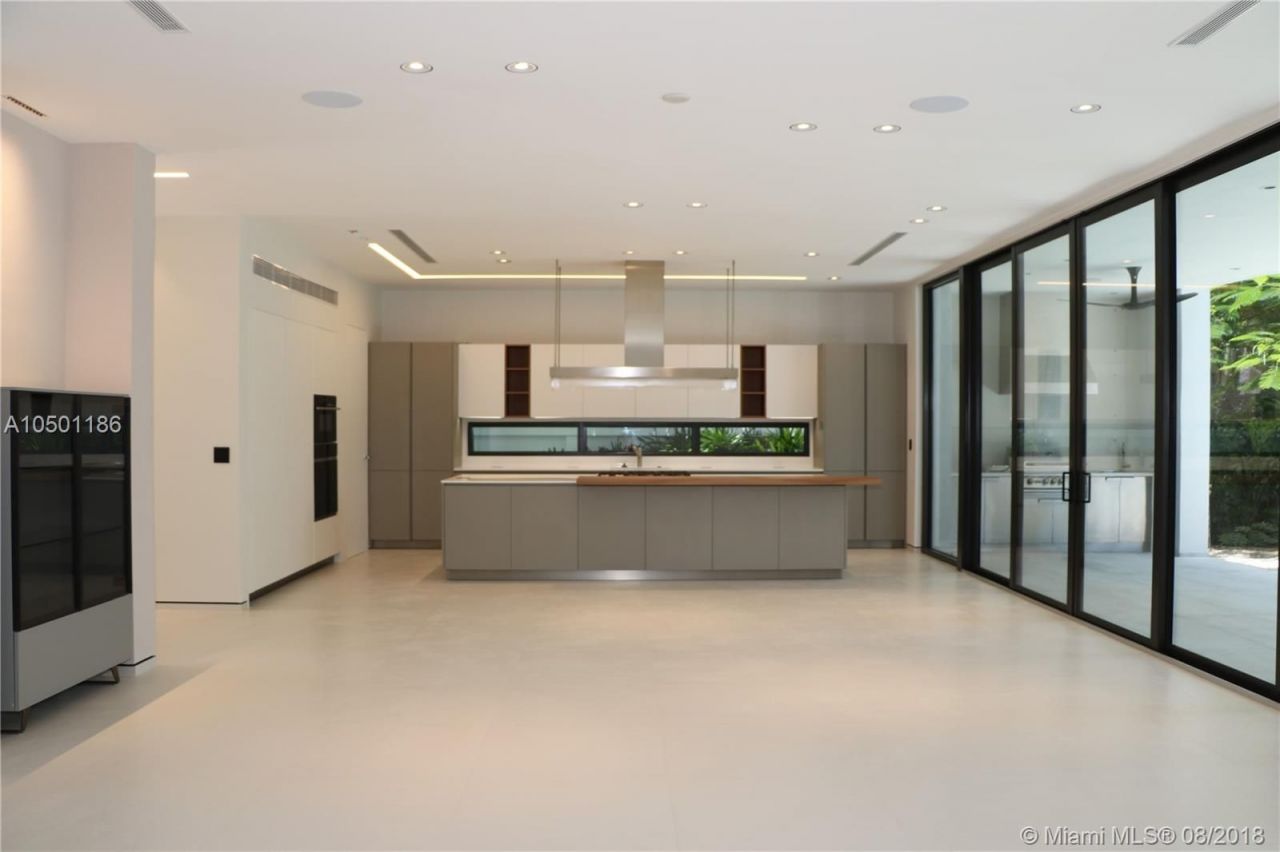 Villa à Miami, États-Unis, 340 m² - image 2