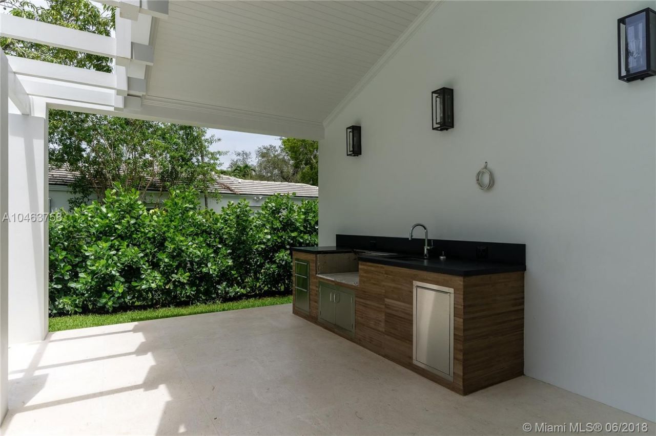 Villa en Miami, Estados Unidos, 445 m² - imagen 4