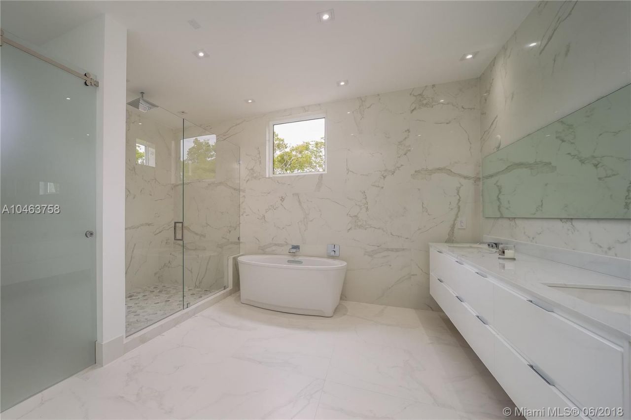 Villa en Miami, Estados Unidos, 445 m² - imagen 5