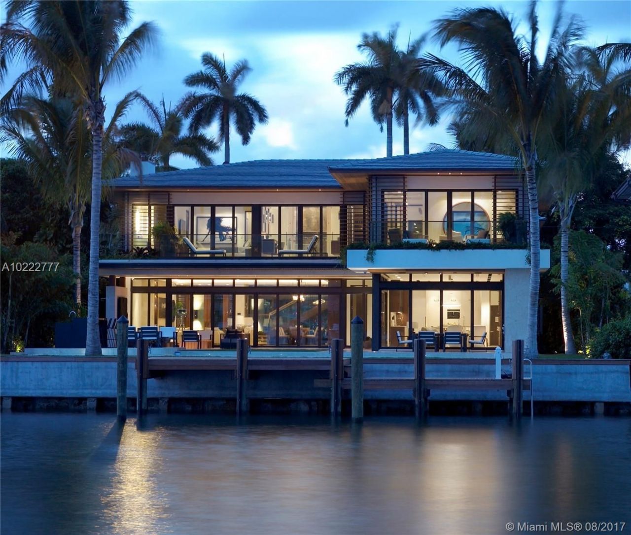 Villa in Miami, USA, 730 m² - picture 2