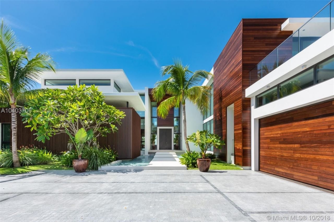 Villa in Miami, USA, 1 000 m² - Foto 1