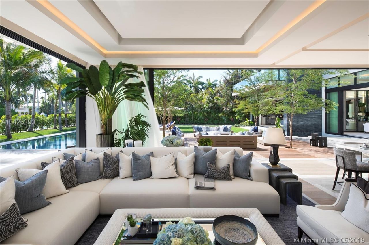 Villa à Miami, États-Unis, 1 200 m² - image 3