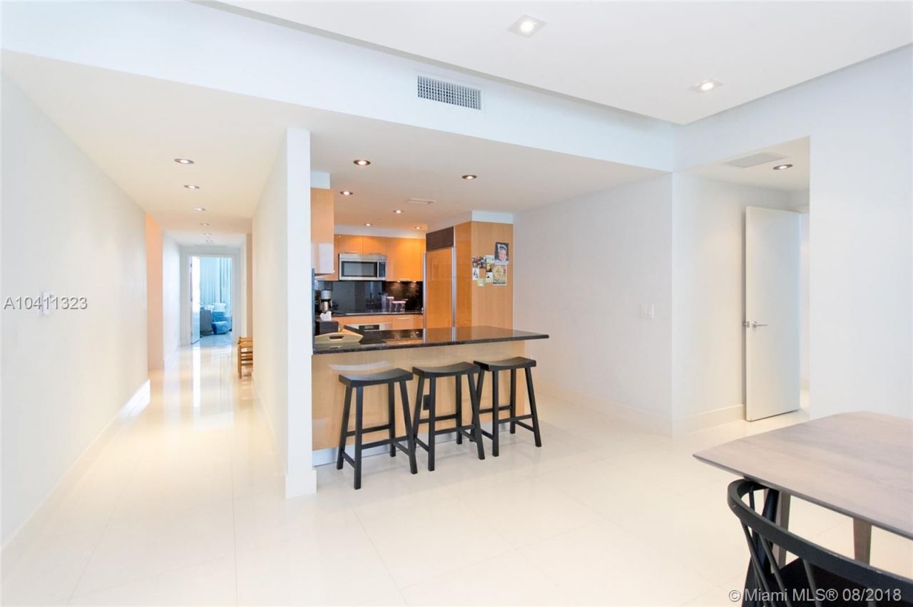 Apartment in Miami, USA, 200 m² - picture 7