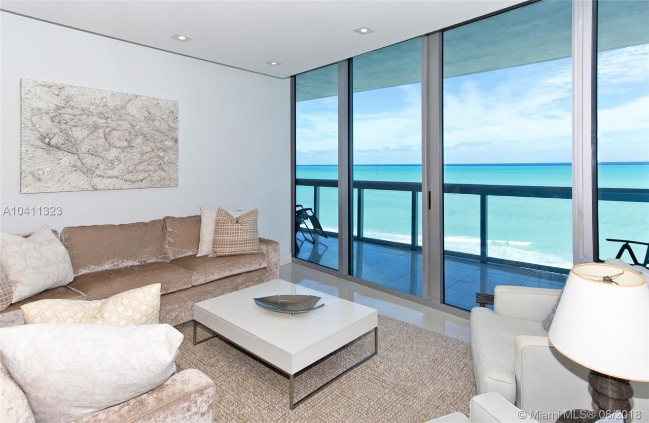 Apartment in Miami, USA, 200 m² - picture 1