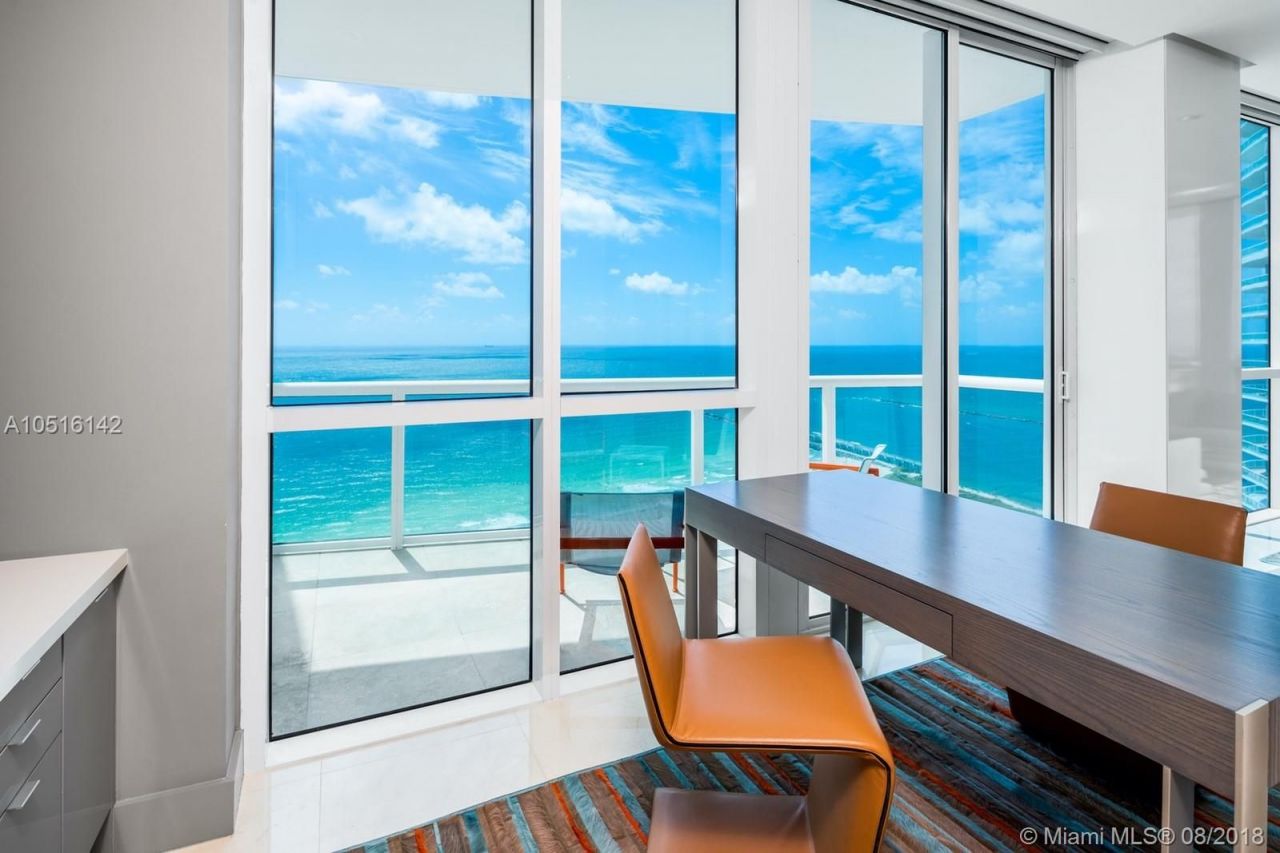 Apartamento en Miami, Estados Unidos, 250 m² - imagen 8