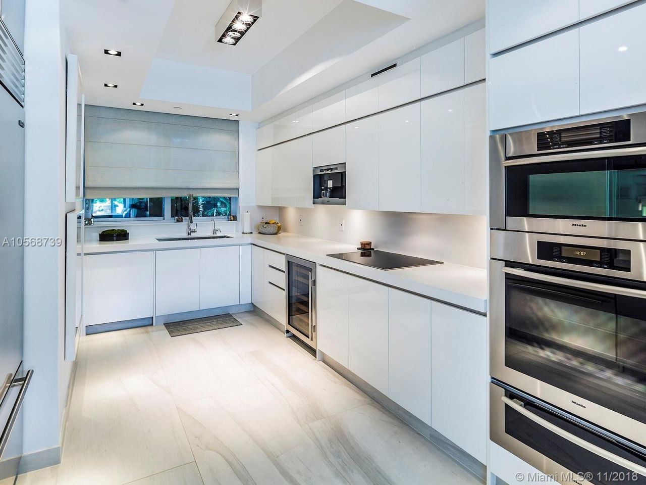 Casa adosada en Miami, Estados Unidos, 280 m² - imagen 14