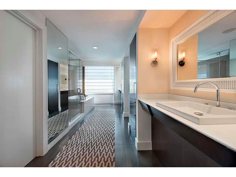 Penthouse in Miami, USA, 360 m² - picture 8