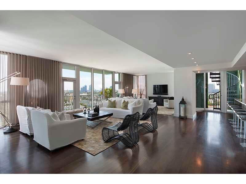 Penthouse in Miami, USA, 360 m² - picture 13