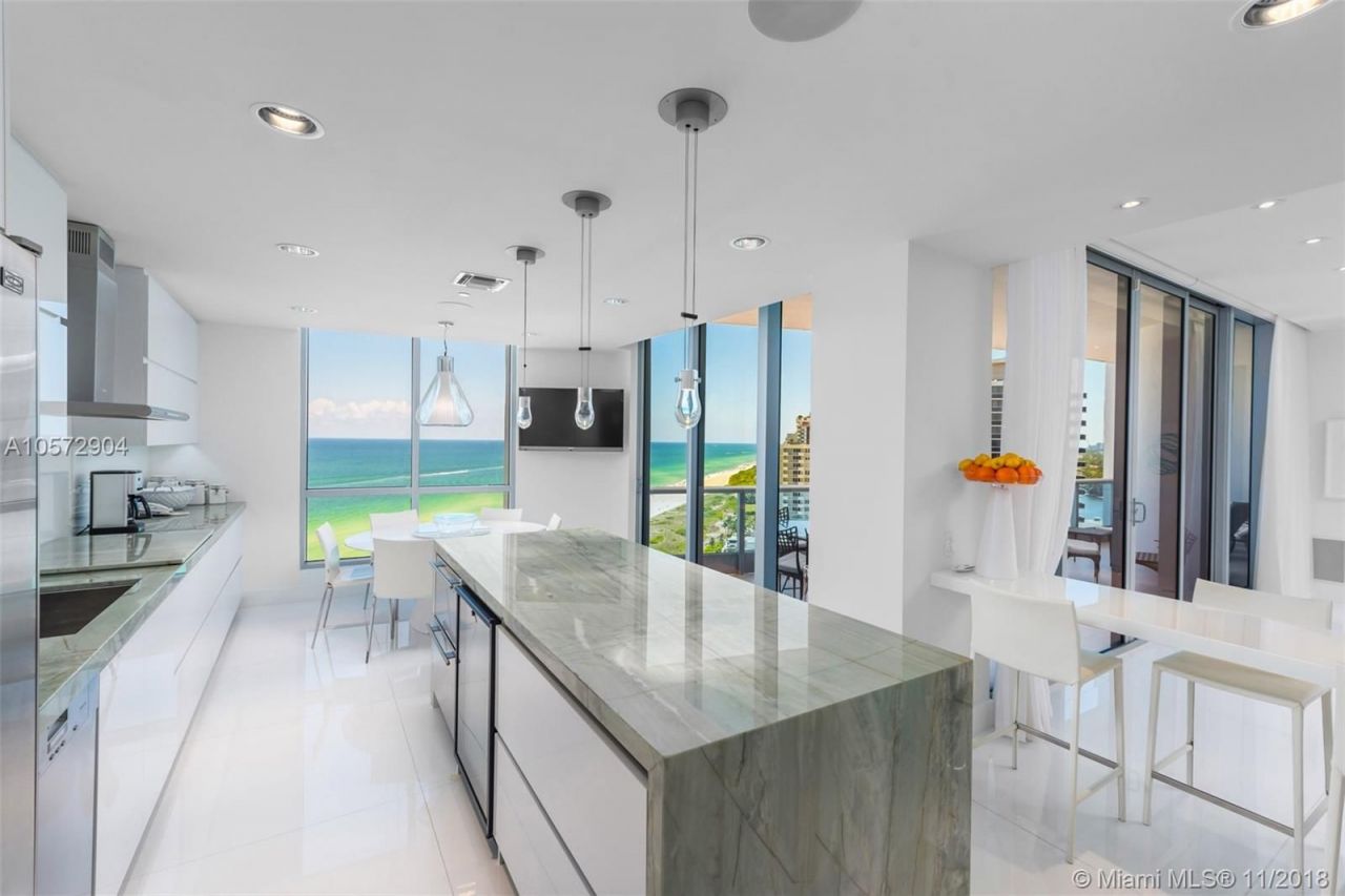 Apartamento en Miami, Estados Unidos, 400 m² - imagen 12