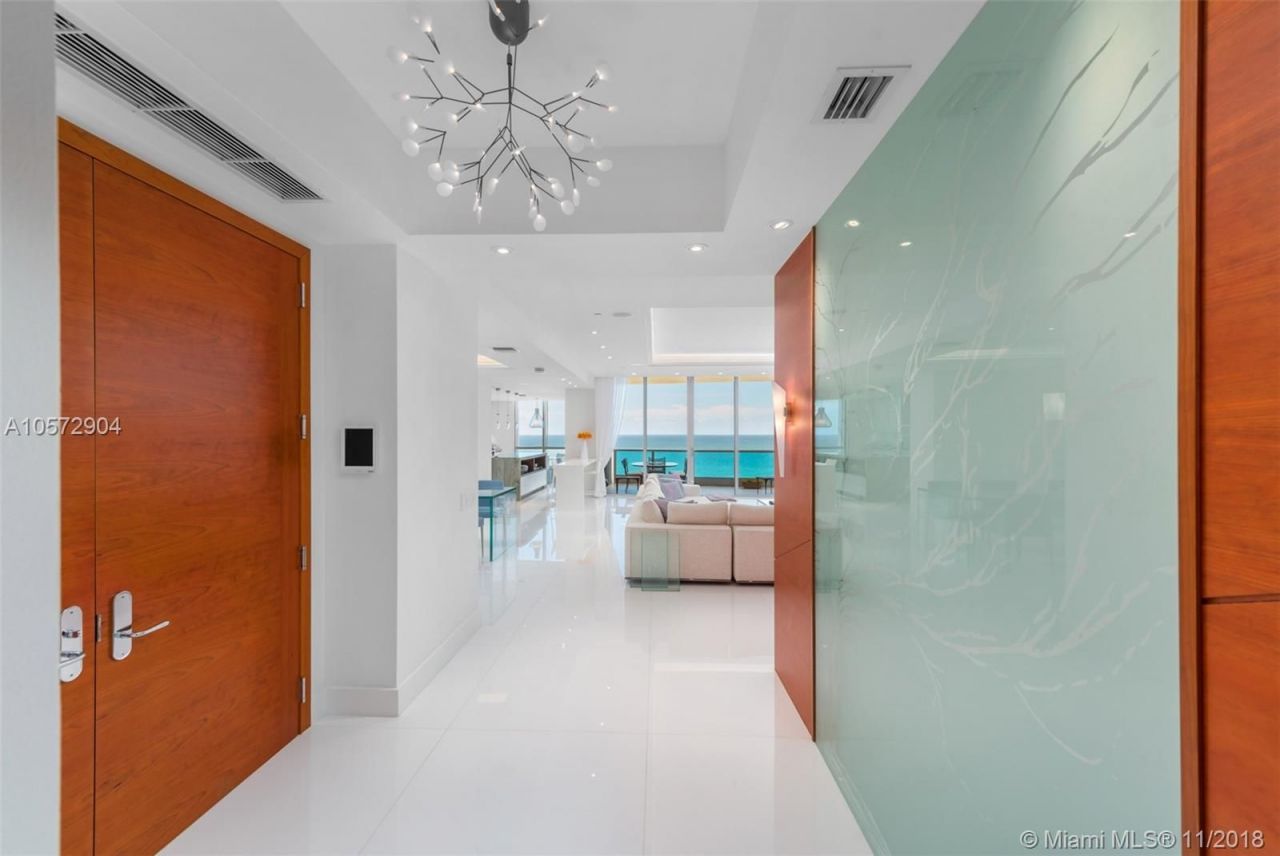 Apartamento en Miami, Estados Unidos, 400 m² - imagen 11